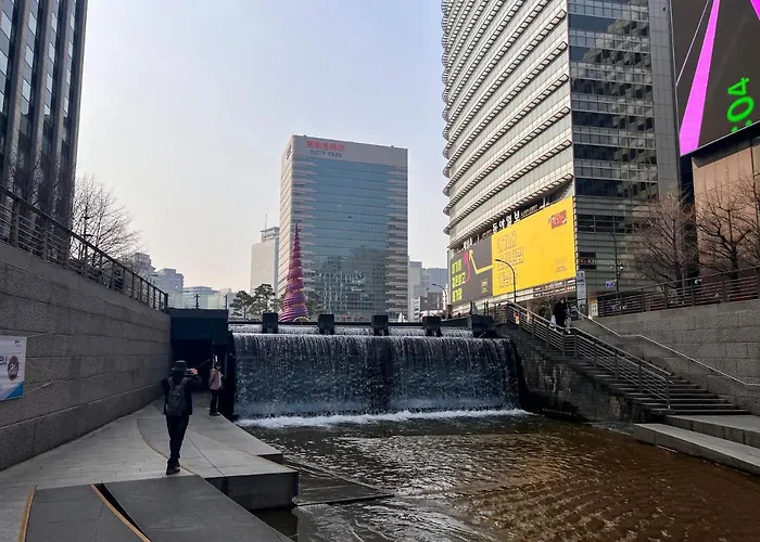 24 Dongdaemun Market